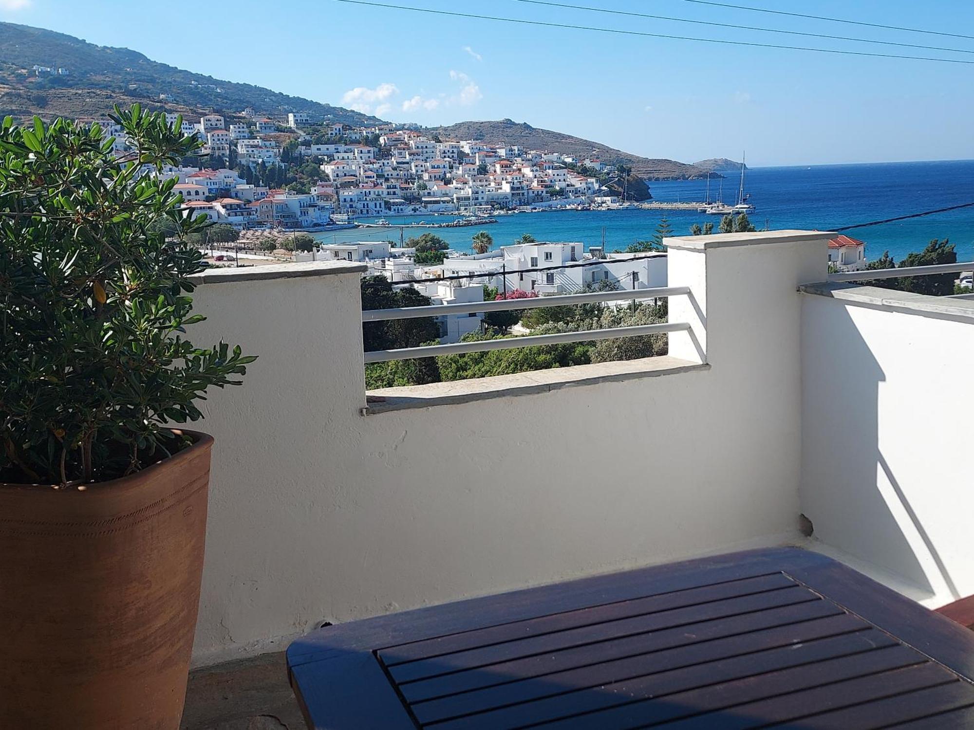 Villa Arni Andros - Βίλα Αρνη Batsíon Oda fotoğraf
